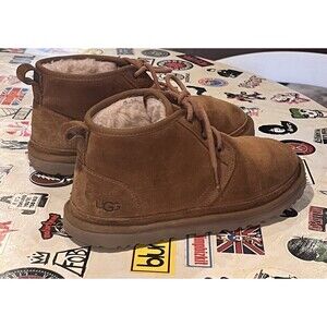 Neumal Ugg Boots Women’s 8